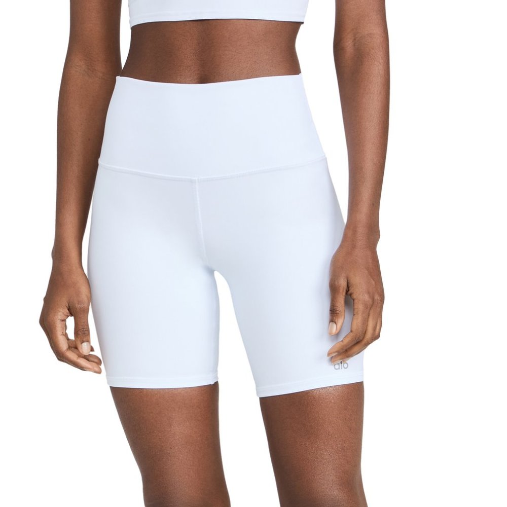 Alo Yoga - High-Waist Bike Shorts in White